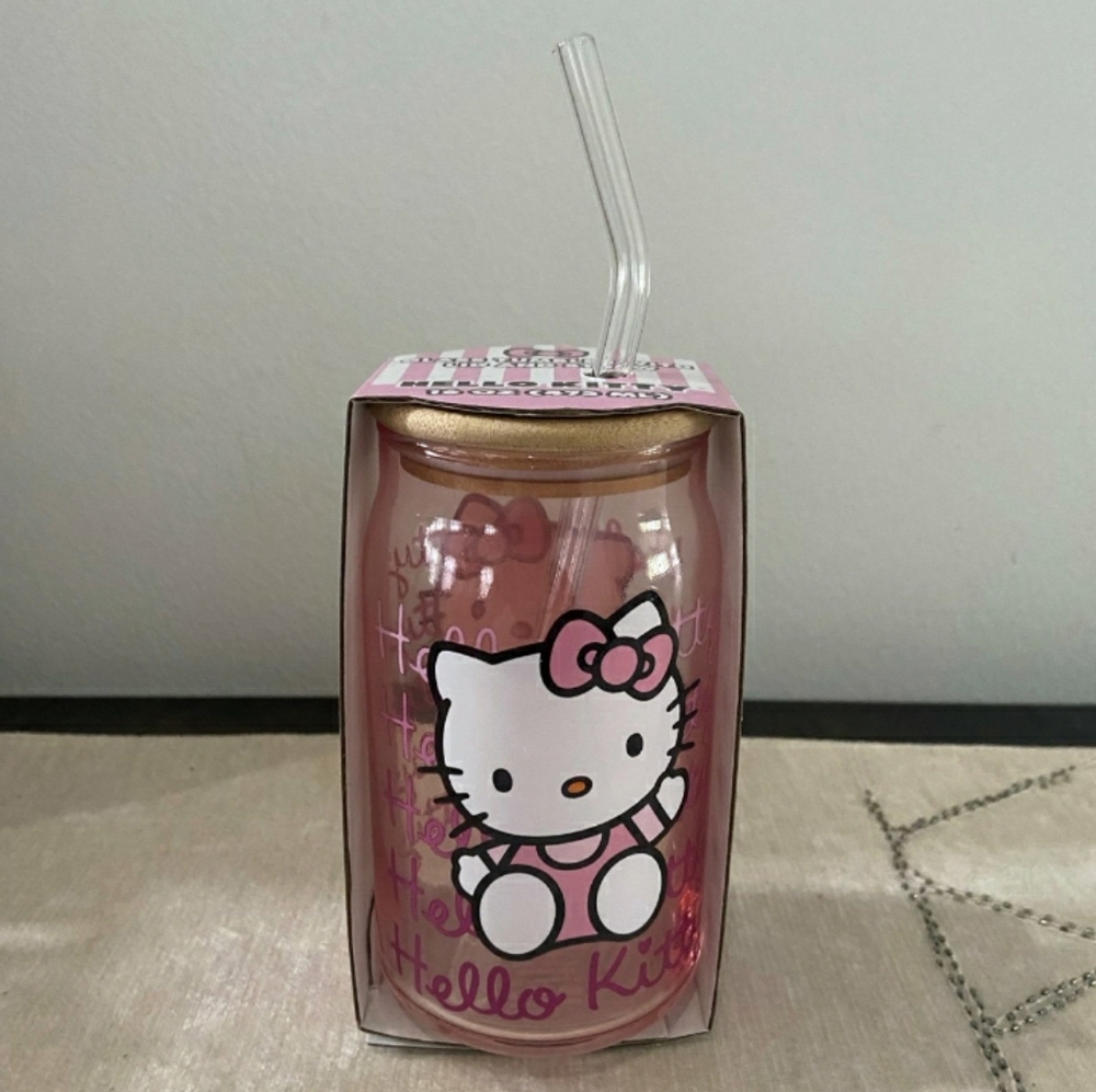 Hello Kitty glass tumbler